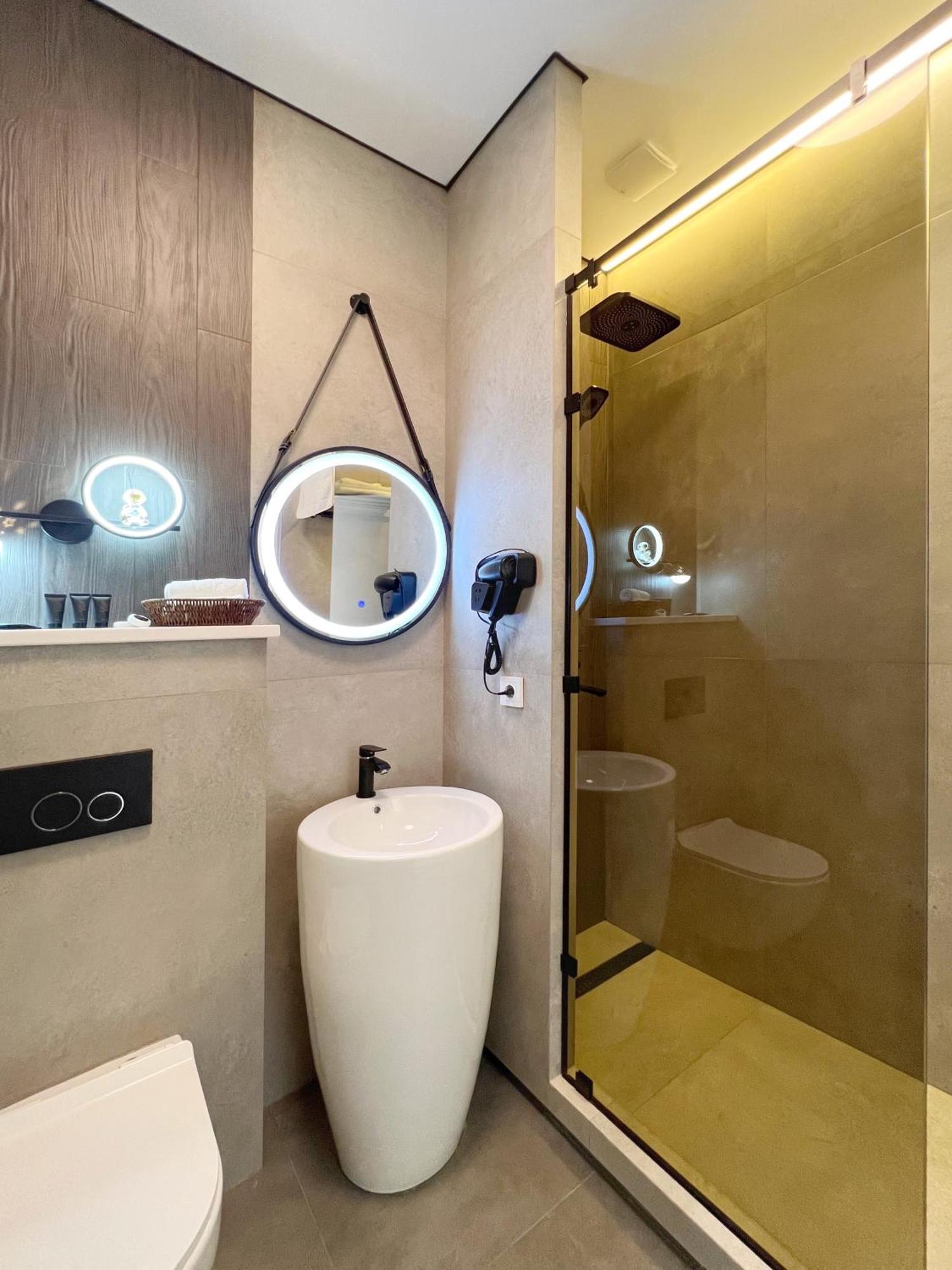 5 New Business-class R-house Near Mega * Almaty