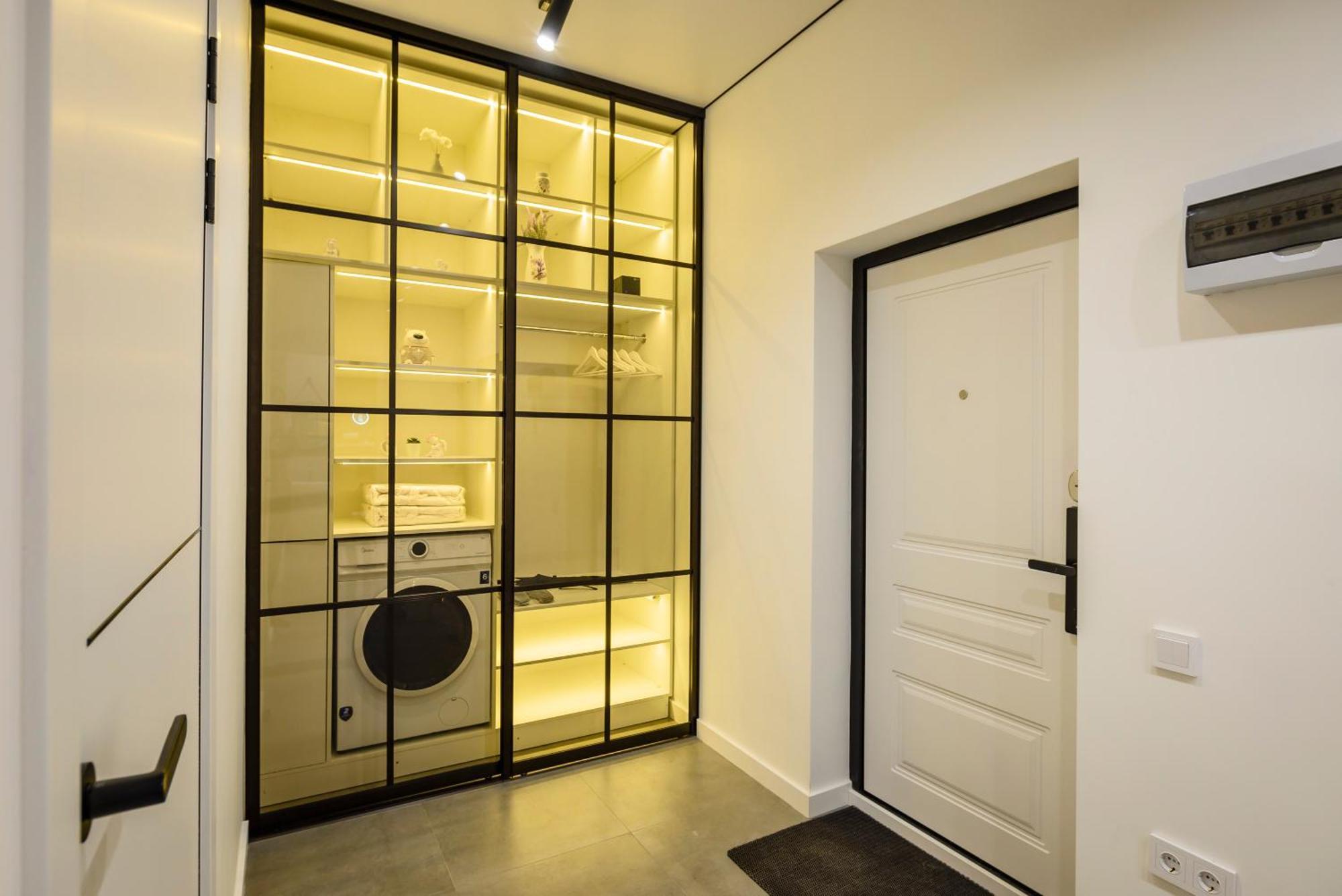 5 New Business-class R-house Near Mega